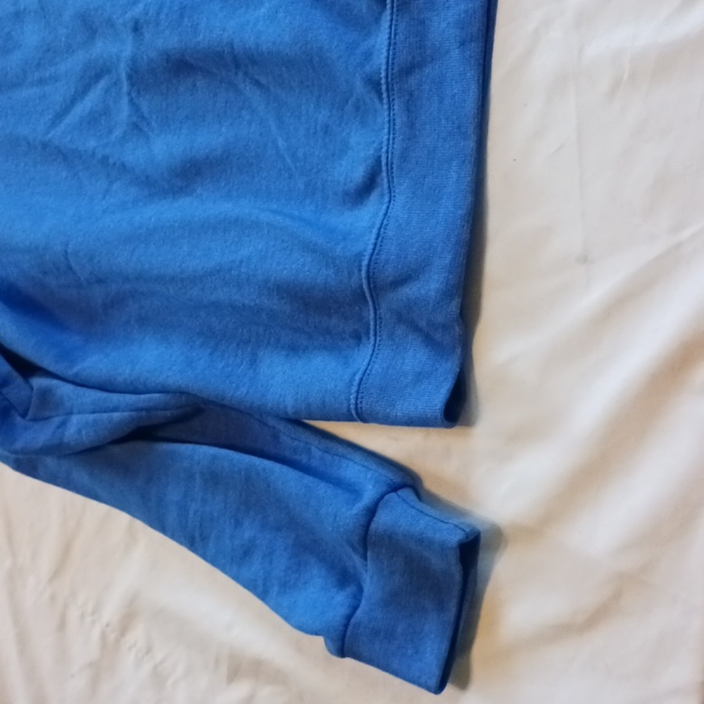 Seeatshirt - Picture 3 of 4